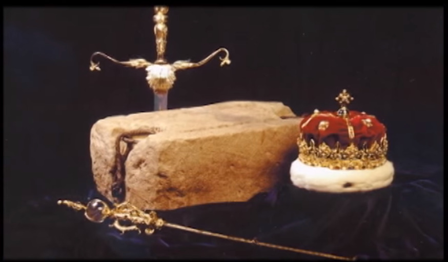 Камень судьбы для Карла III: зачем британскому монарху везут мистическую реликвию
