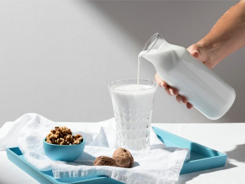 Что такое безлактозное молоко и в чем его польза