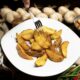 Картофель в духовке: 5 быстрых, полезных и вкусных рецептов