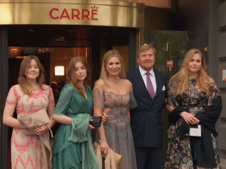 Косматый красавец-блондин неожиданно затмил королевскую семью Нидерландов: от удивления все рты разинули
