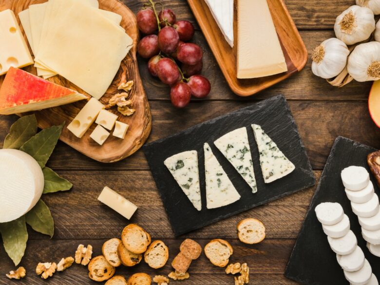 Почему французы едят сыр после еды, а жители Азии любят острое