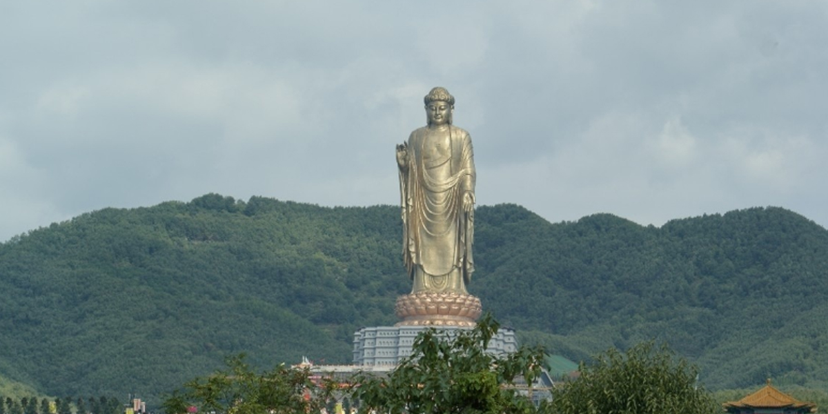 Чжунъюаньская-статуя-Будды