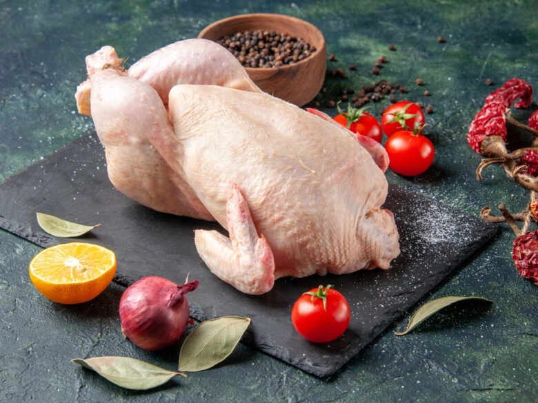 Почему курицу лучше готовить с кожей