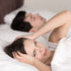 Что делать, если спать в одной кровати с партнером стало невыносимо