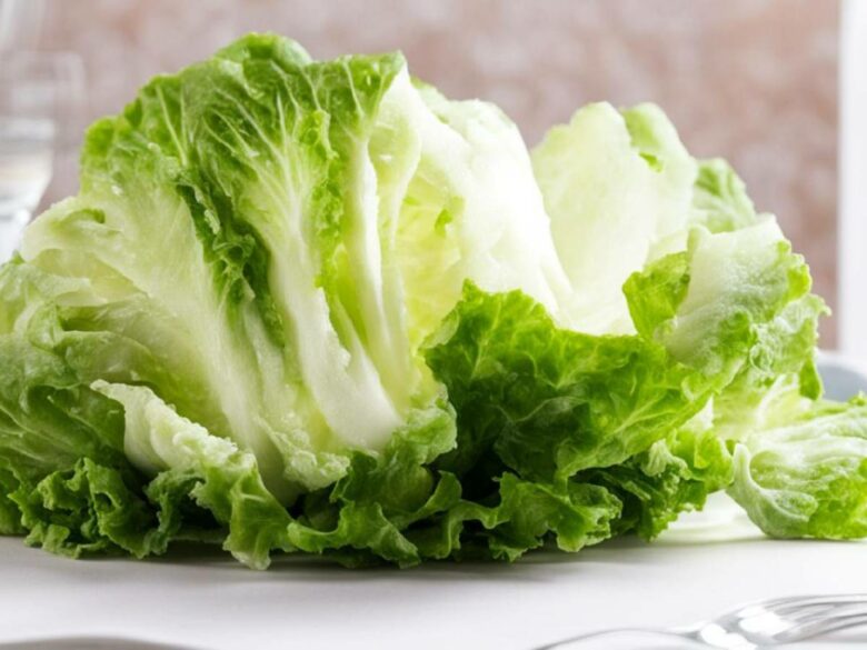 Почему многие не любят салат «Айсберг»