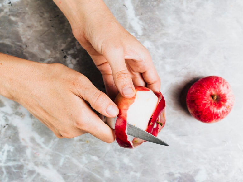 Зачем чистить яблоки, если с кожурой вкуснее?