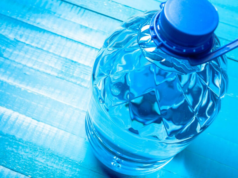Как использовать дистиллированную воду в быту