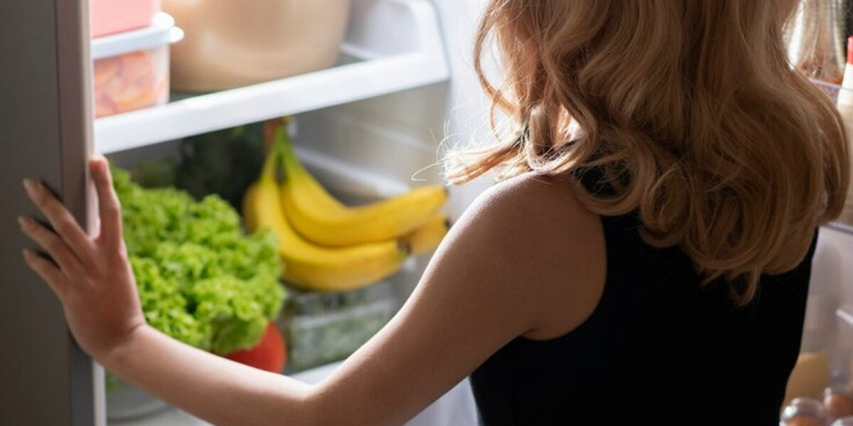 Не только продукты: Что кладут в холодильник опытные хозяева