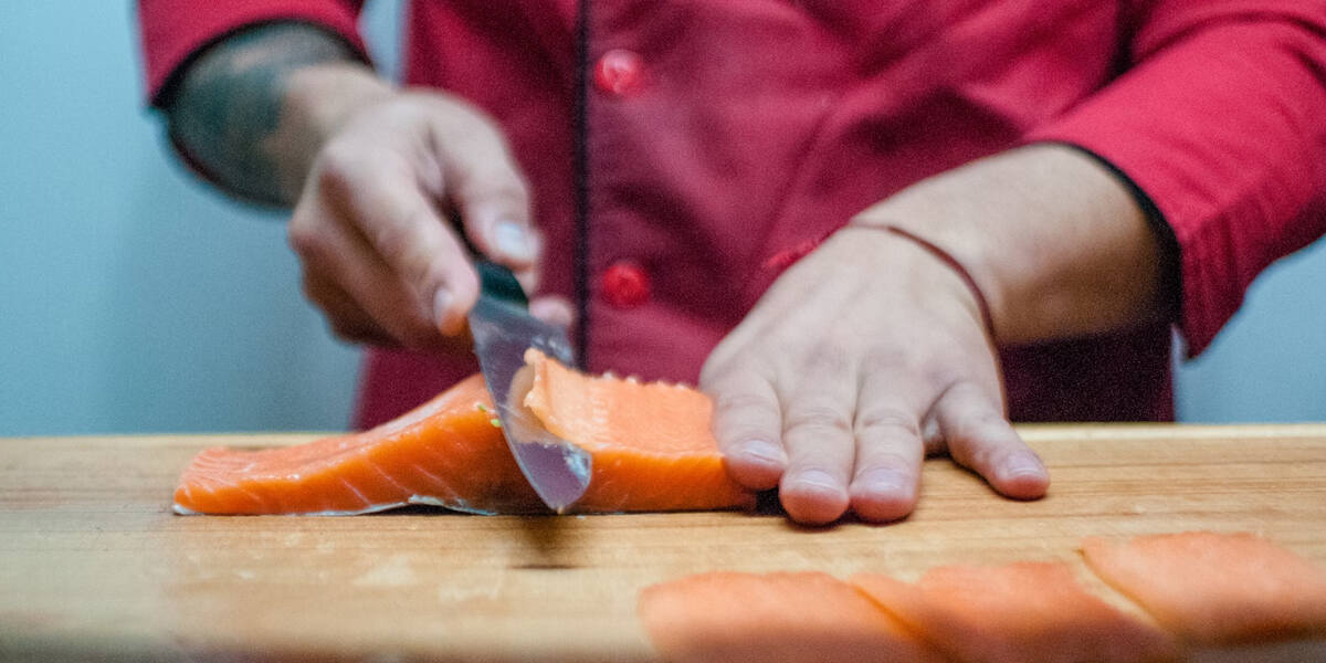 Как затачивают ножи шеф-повара