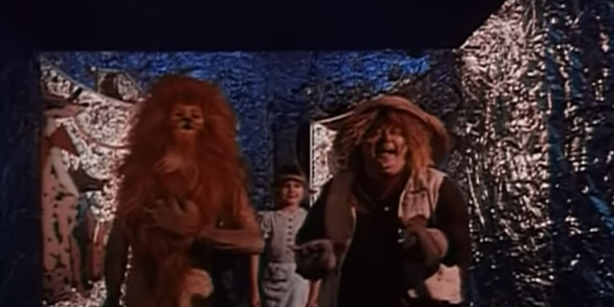 Бастинда-рокерша и Летучие обезьяны с реактивными ранцами: какими были наши экранизации «Волшебника Изумрудного города»