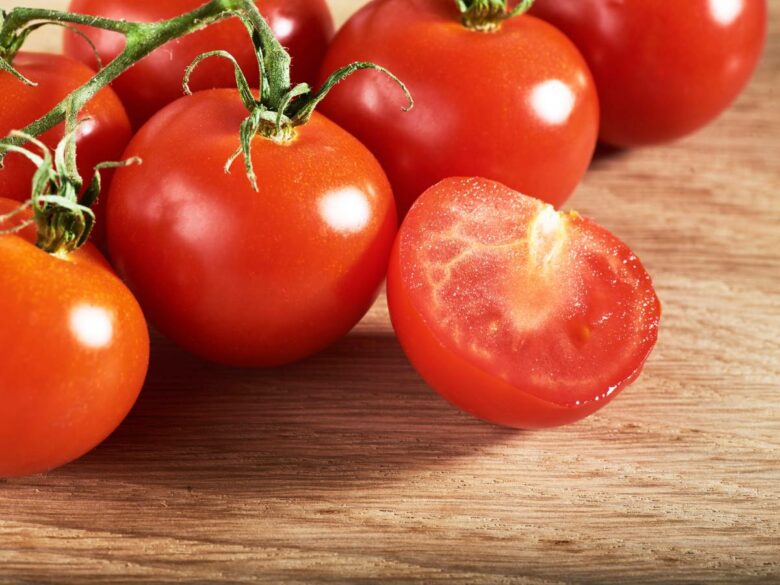 Помидор или томат - как правильно