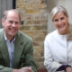 Герцог и герцогиня Эдинбургские празднуют 25-летнюю годовщину: свадьба принца Эдварда и Софи была самой скромной в британской королевской семье