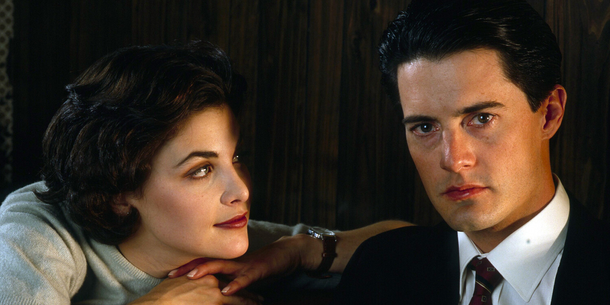 Шерилин Фенн и Кайл Маклоклен в сериале «Твин Пикс»